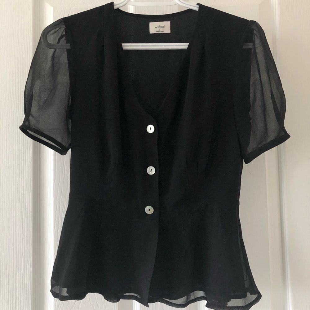 SOLD Aritzia Wilfred button blouse - Picture 4 of 6